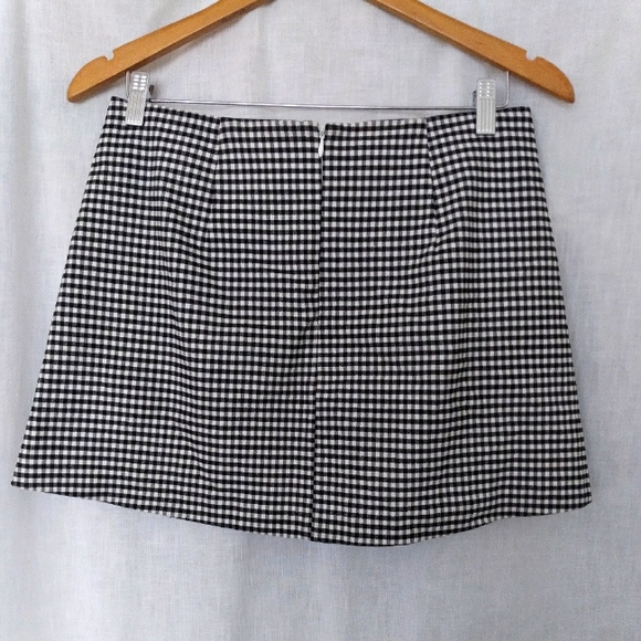 Urban Outfitters Gingham Skirt - Picture 2 of 5
